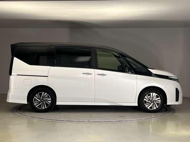 NISSAN SERENA E-POWER HIGHWAY STAR V
