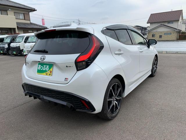 TOYOTA AQUA GR SPORT