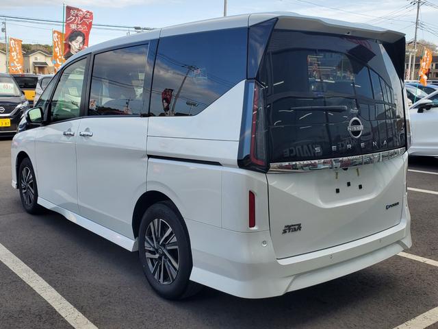 NISSAN SERENA E-POWER HIGHWAY STAR V