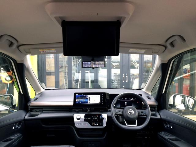 NISSAN SERENA E-4ORCE HIGHWAY STAR V