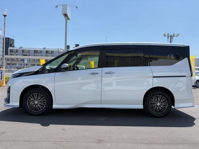 NISSAN SERENA E-4ORCE AUTECH