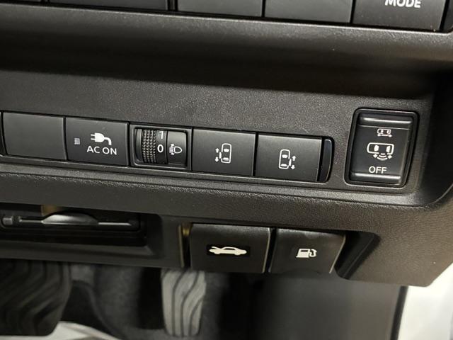 NISSAN SERENA E-POWER X XV PACKAGE