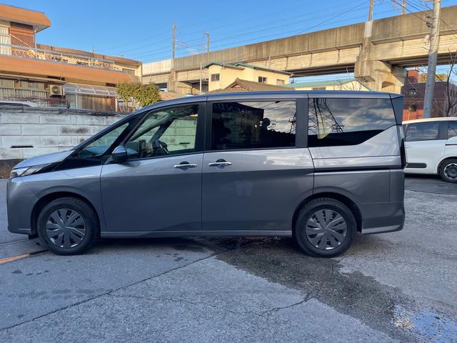 NISSAN SERENA X
