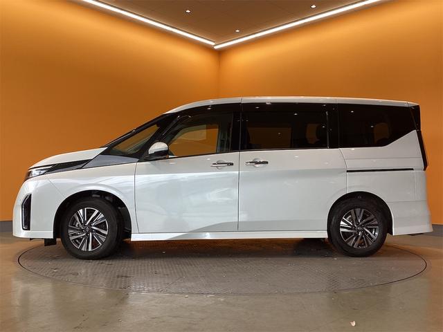 NISSAN SERENA E-POWER HIGHWAY STAR V