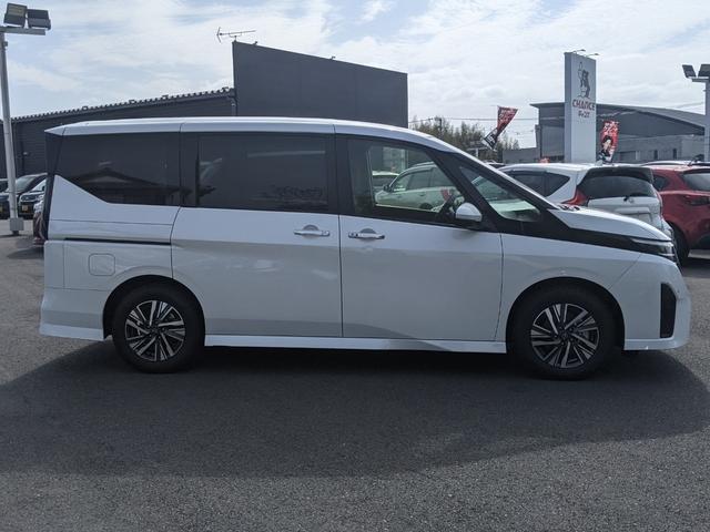 NISSAN SERENA HIGHWAY STAR V