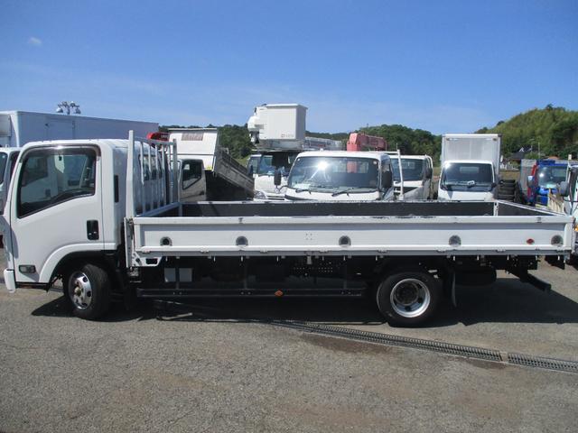 ISUZU ELF TRUCK SUPER LONG FULL FLATLOW