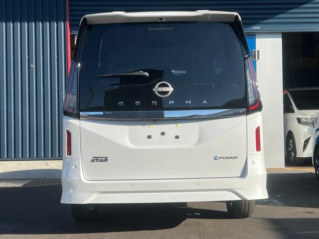 NISSAN SERENA E-POWER HIGHWAY STAR V