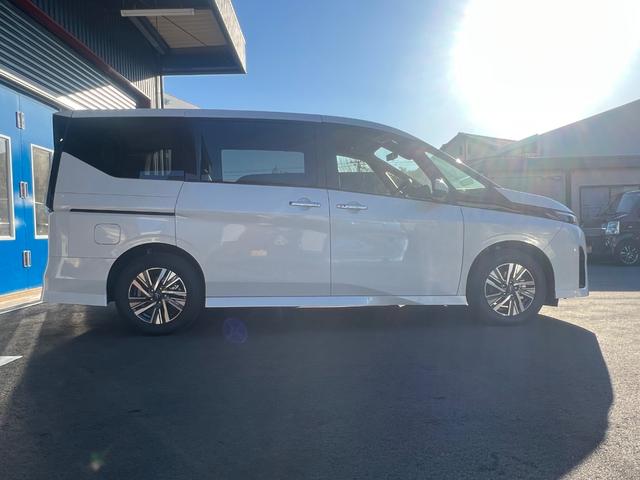 NISSAN SERENA E-POWER HIGHWAY STAR V