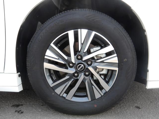 NISSAN SERENA E-4ORCE HIGHWAY STAR V