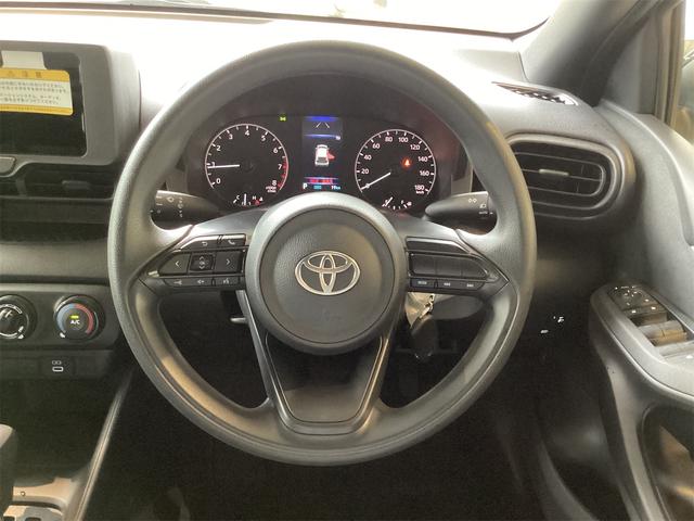 TOYOTA YARIS X