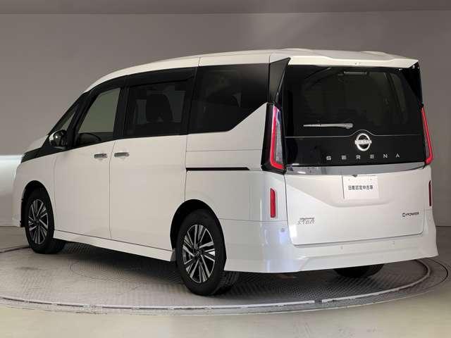 NISSAN SERENA E-POWER HIGHWAY STAR V