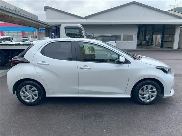 TOYOTA YARIS X
