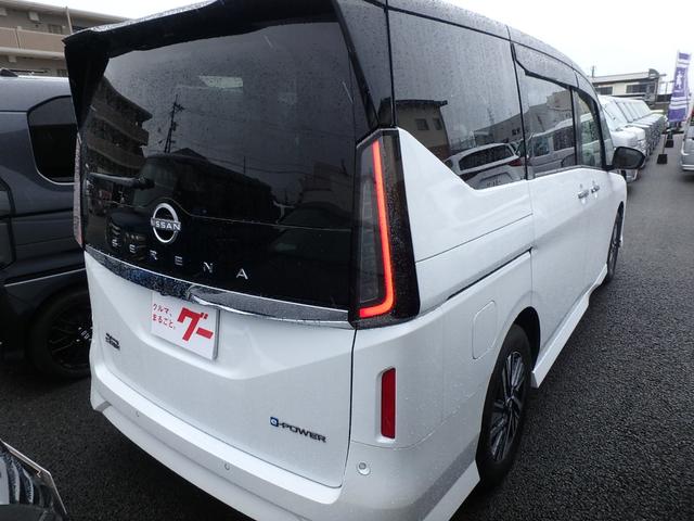 NISSAN SERENA E-POWER HIGHWAY STAR V