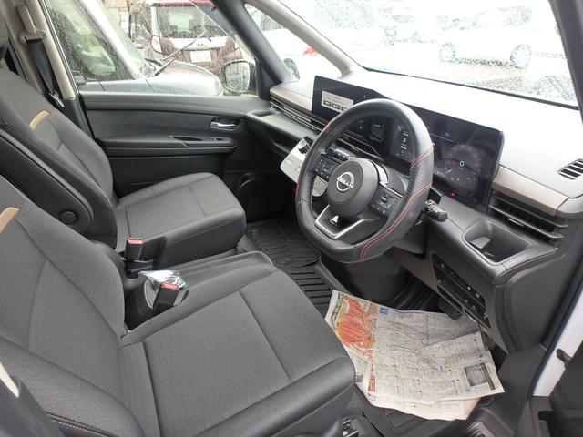 NISSAN SERENA E-POWER HIGHWAY STAR V