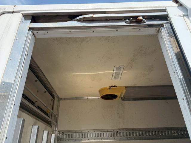 ISUZU ELF TRUCK