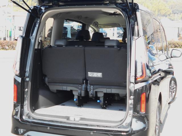 NISSAN SERENA E-POWER HIGHWAY STAR V