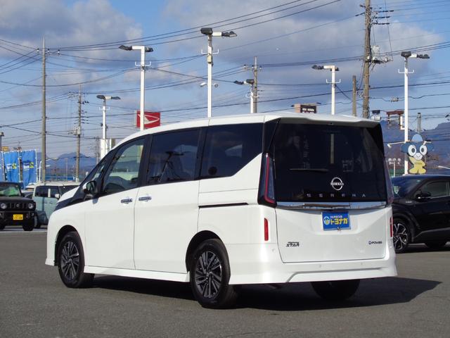 NISSAN SERENA E-POWER HIGHWAY STAR V