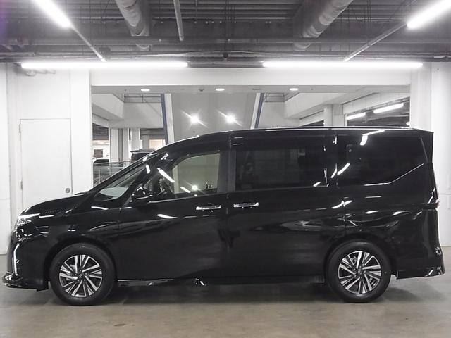 NISSAN SERENA E-POWER HIGHWAY STAR V