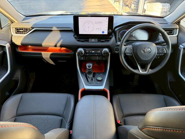 TOYOTA RAV4 HYBRID ADVENTURE
