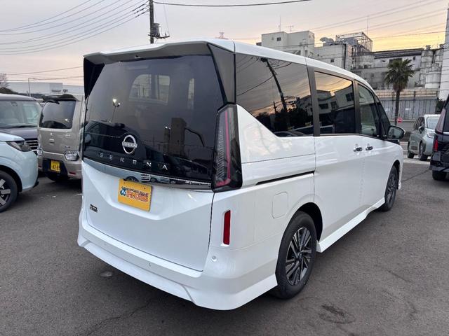 NISSAN SERENA HIGHWAY STAR V