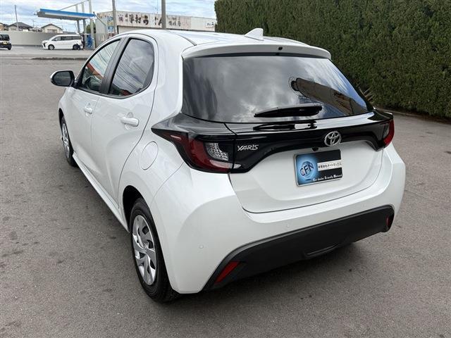 TOYOTA YARIS X