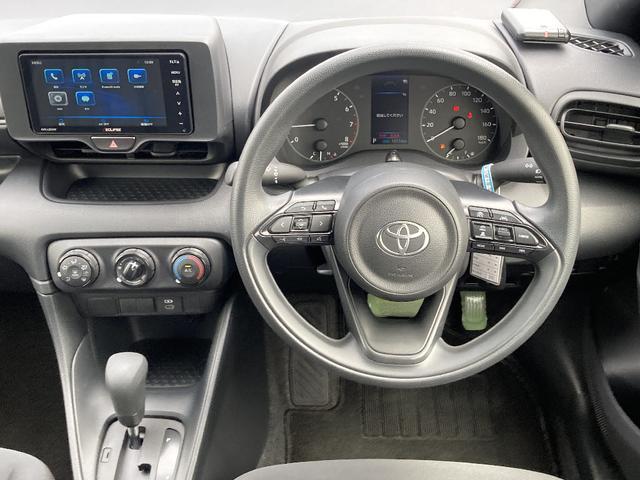 TOYOTA YARIS X