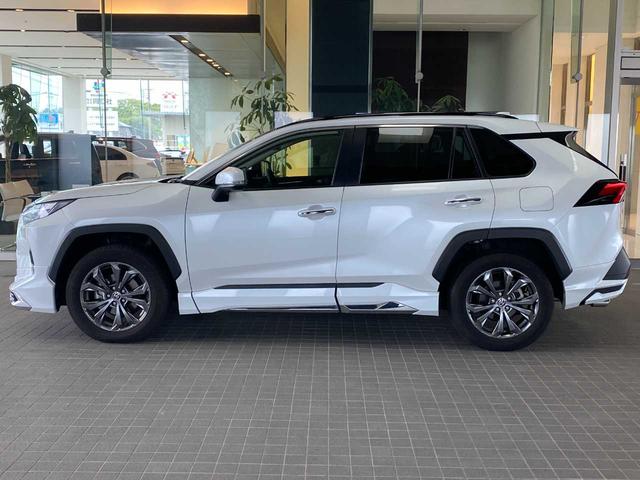 TOYOTA RAV4 HYBRID G