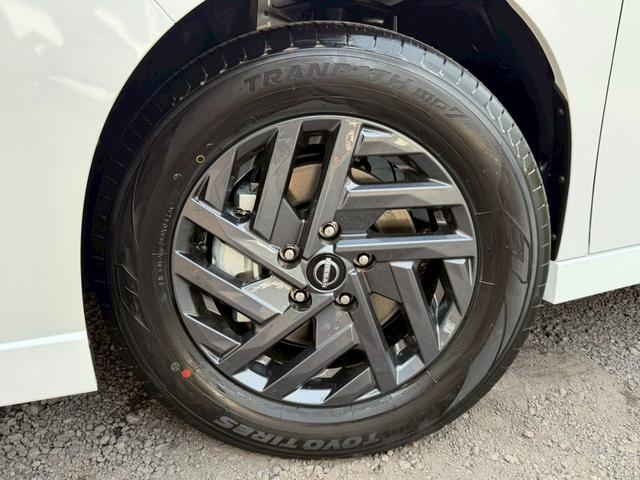 NISSAN SERENA E-POWER HIGHWAY STAR V