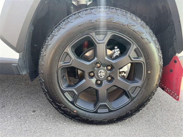 TOYOTA RAV4 HYBRID ADVENTURE OFFROAD PACKAGE II