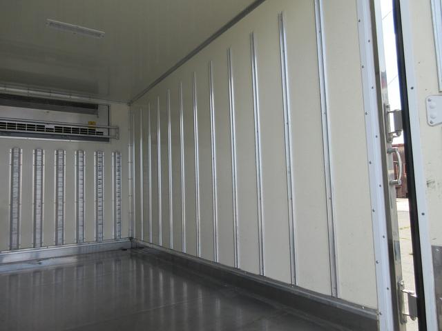 ISUZU ELF TRUCK