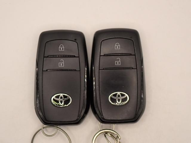 TOYOTA YARIS X