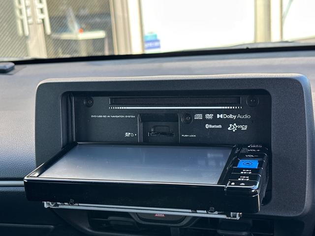 TOYOTA YARIS HYBRID X