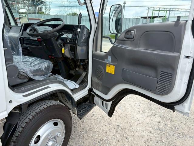 ISUZU ELF TRUCK DUMP