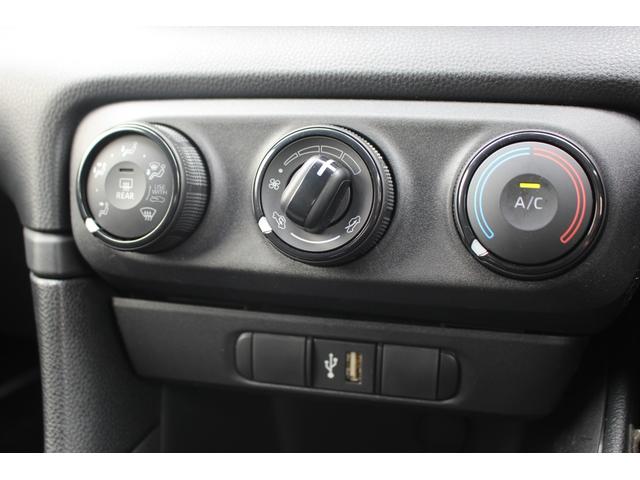 TOYOTA YARIS X