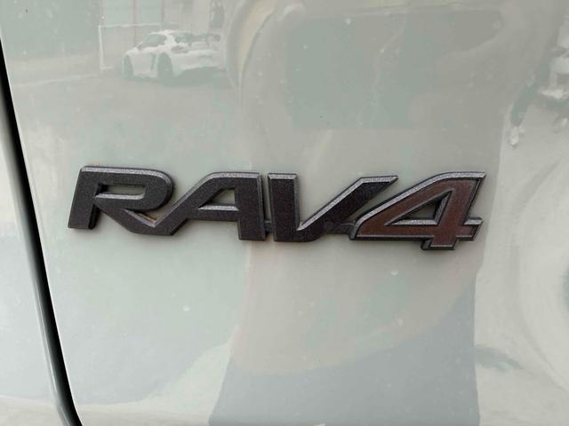 TOYOTA RAV4 HYBRID ADVENTURE OFFROAD PACKAGE II