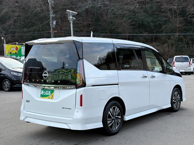NISSAN SERENA E-POWER HIGHWAY STAR V