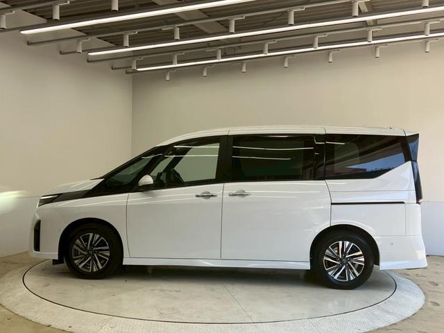 NISSAN SERENA E-POWER LUXION