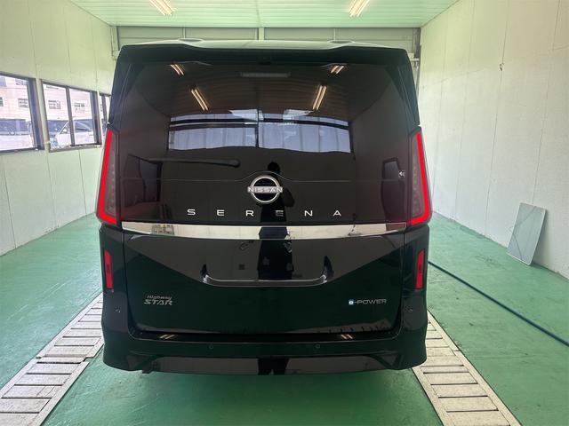 NISSAN SERENA E-POWER HIGHWAY STAR V