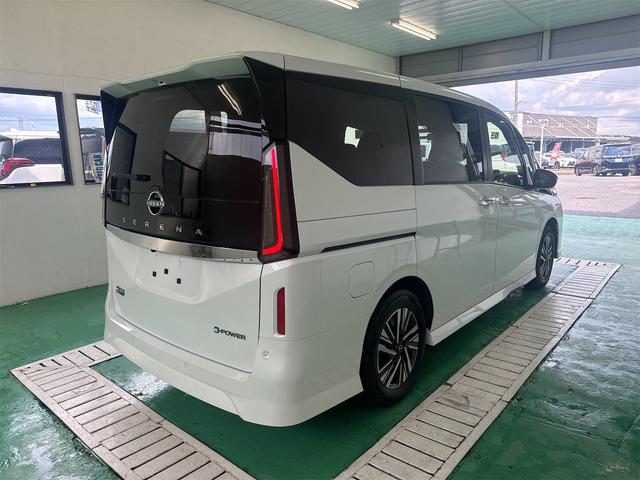 NISSAN SERENA E-POWER HIGHWAY STAR V