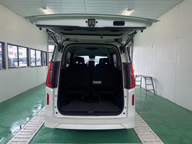 NISSAN SERENA E-POWER HIGHWAY STAR V
