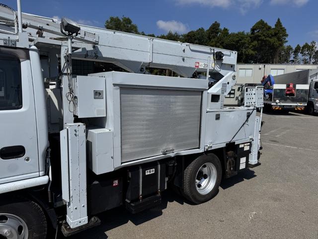 ISUZU ELF TRUCK