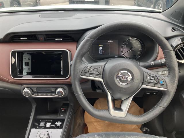 NISSAN KICKS X