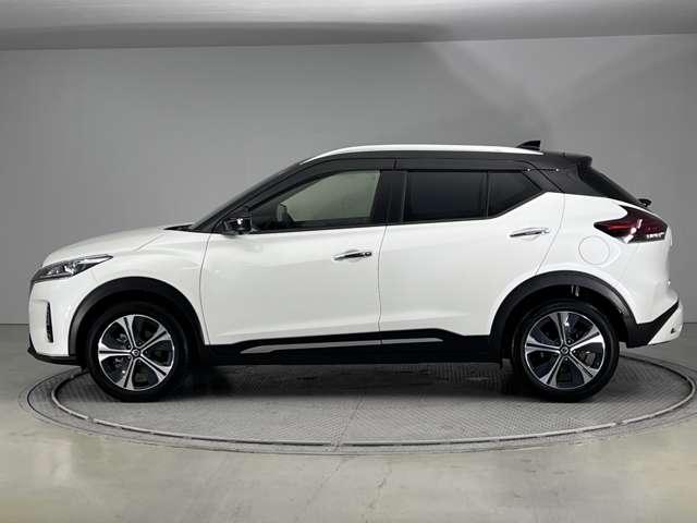 NISSAN KICKS X