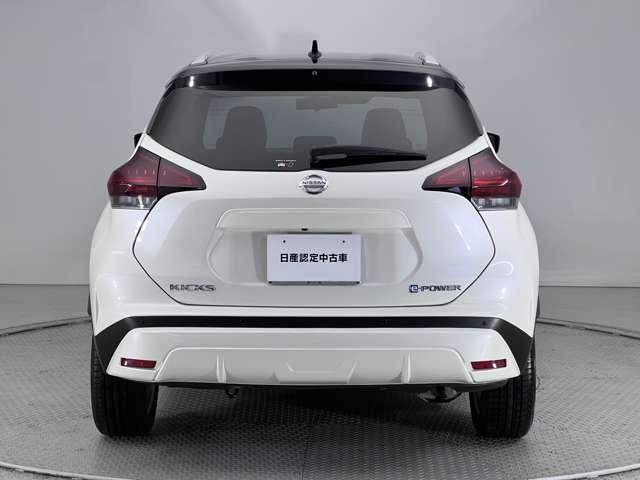 NISSAN KICKS X