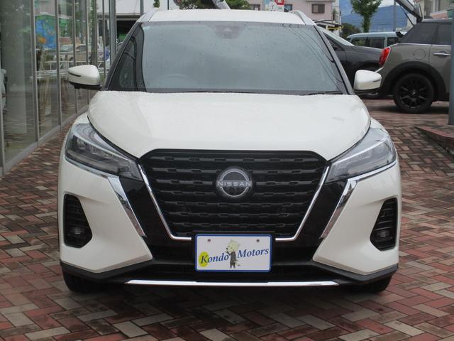 NISSAN KICKS X FOUR