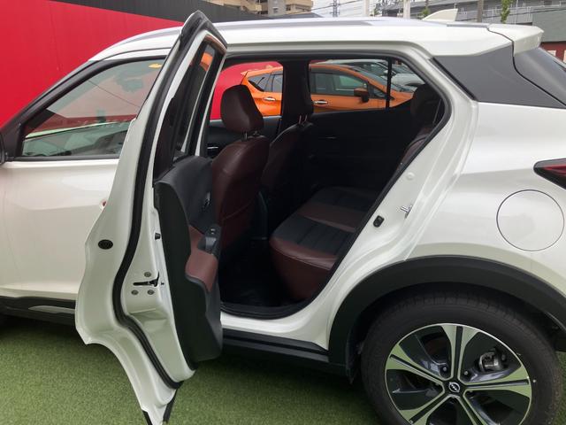 NISSAN KICKS X TWO TONE INTERIOR EDITION