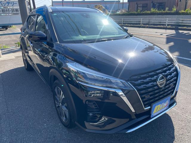 NISSAN KICKS X