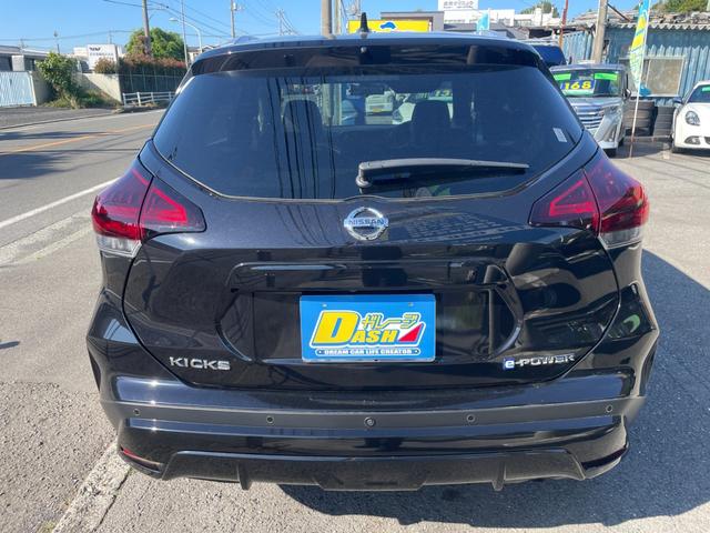 NISSAN KICKS X