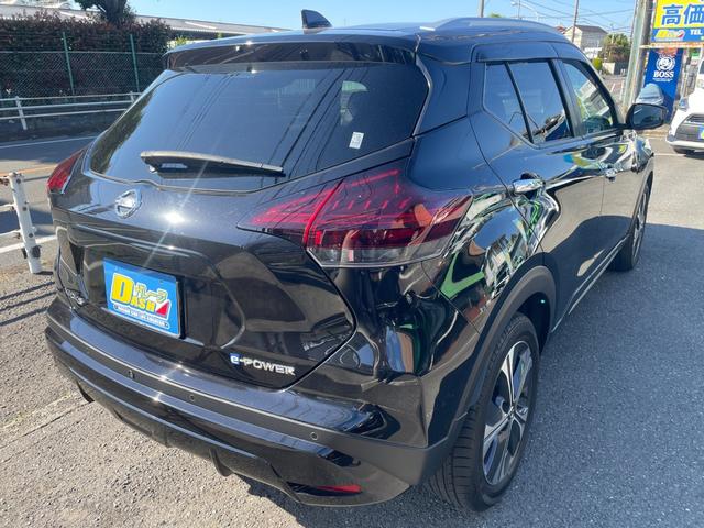 NISSAN KICKS X