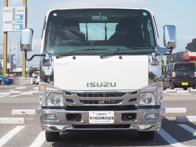 ISUZU ELF TRUCK DOUBLE CAB FLATLOW